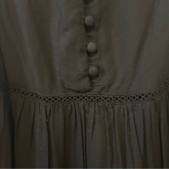 Urban Outfitters Black skater style dress size large - Picture 5 of 6